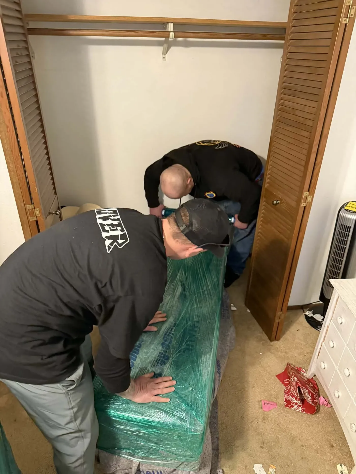 Wrapping items for a move